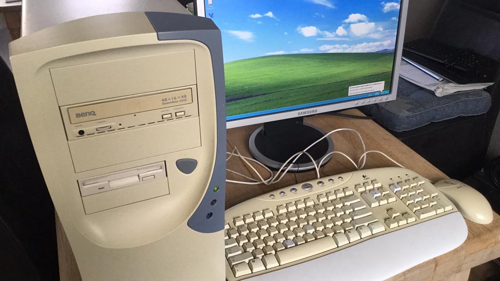 Vintage computer set windows xp, Computers en Software, Ophalen of Verzenden