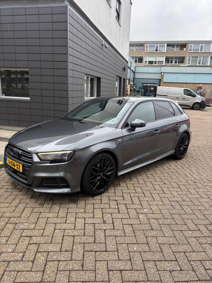 Audi A3 1.4 Tfsi 150pk CoD Ultra 2020 Grijs, Auto's, Audi, Bedrijf, A3, Benzine, C, Hatchback, Handgeschakeld, Origineel Nederlands