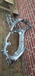 frame van een yamaha yzf600r thundercat, Ophalen