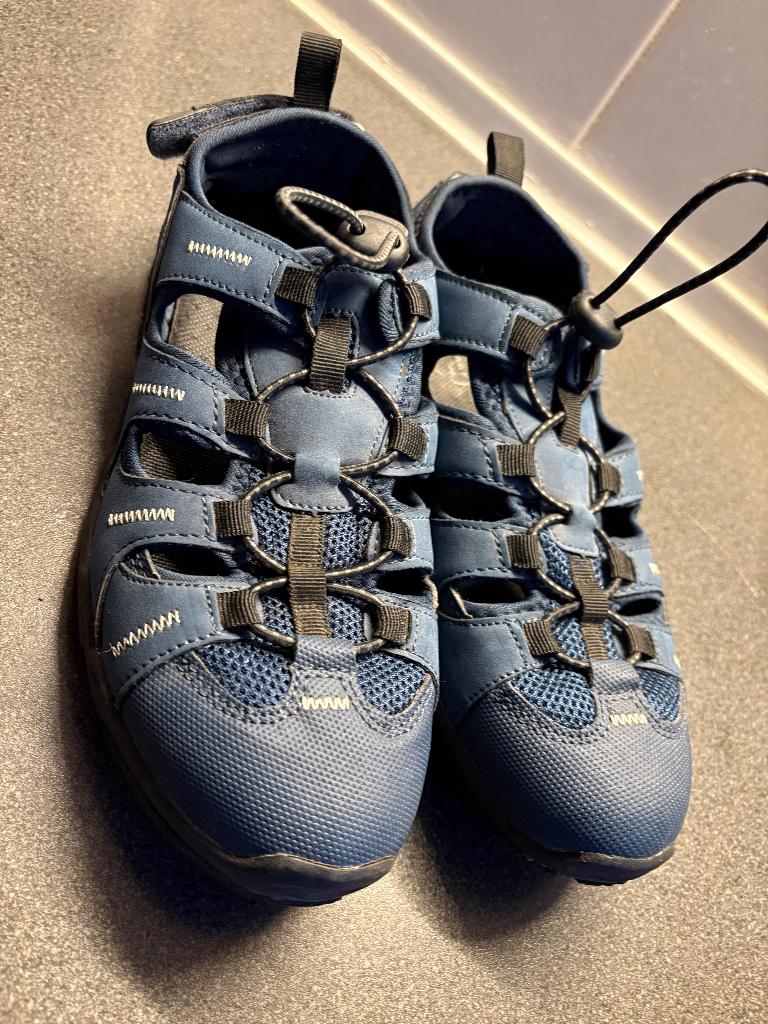 sandalen wildebeast mt 38 blauw, Verzenden, Zo goed als nieuw, Schoenen