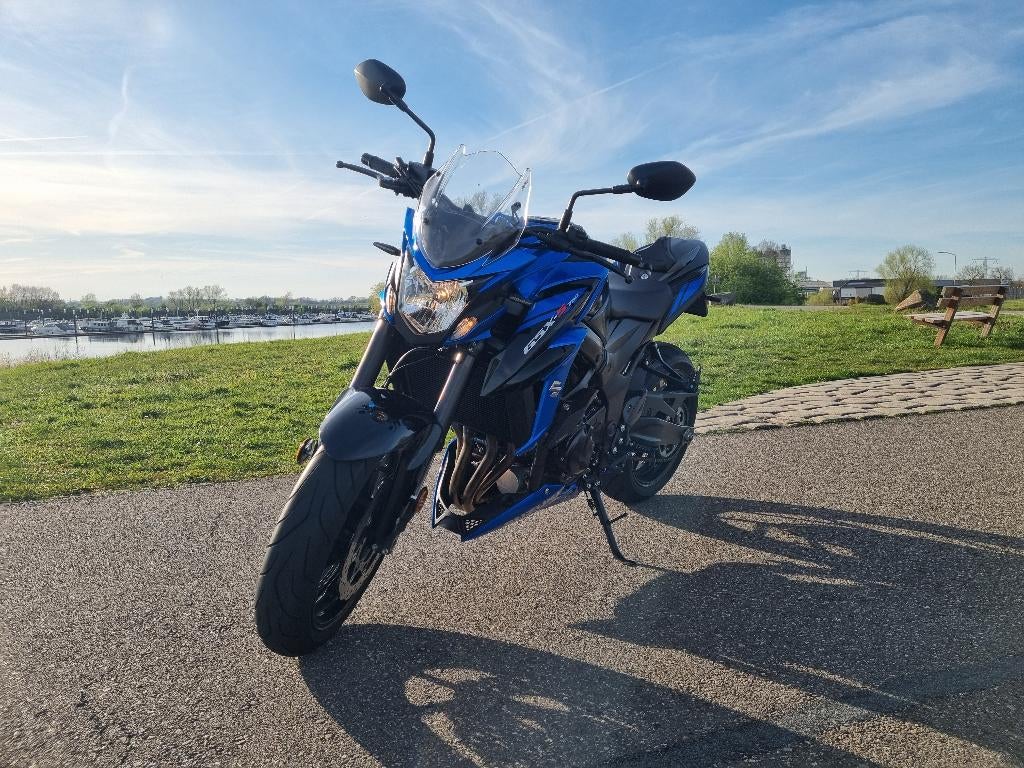 Suzuki GSX-S 750 met Xtreme pakket Nieuwstaat!, Motoren, Motoren | Suzuki, 750 cc, Occasion, 4 cilinders, Motorrijbewijs A