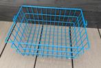 Blauw draadstaal mandje - Boodschappenmandje / Opbergmandje, Overige materialen, Gebruikt, Mand, Ophalen of Verzenden