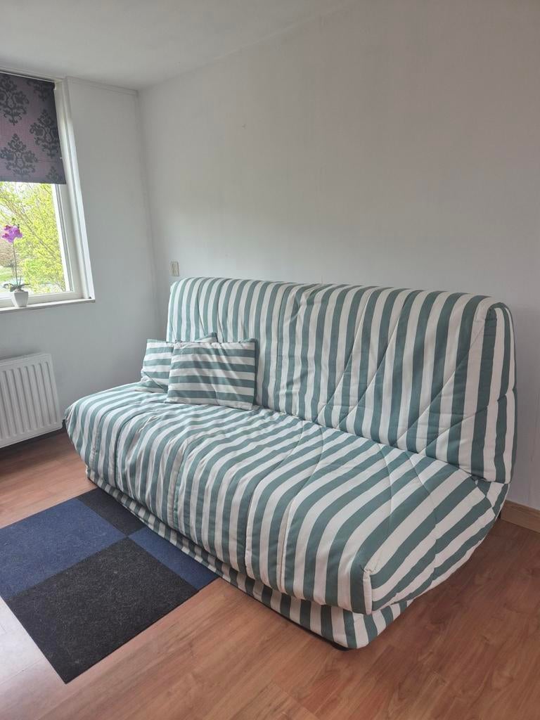 Slaapbank / bed met opbergruimte - Arnhem Zuid, Ophalen