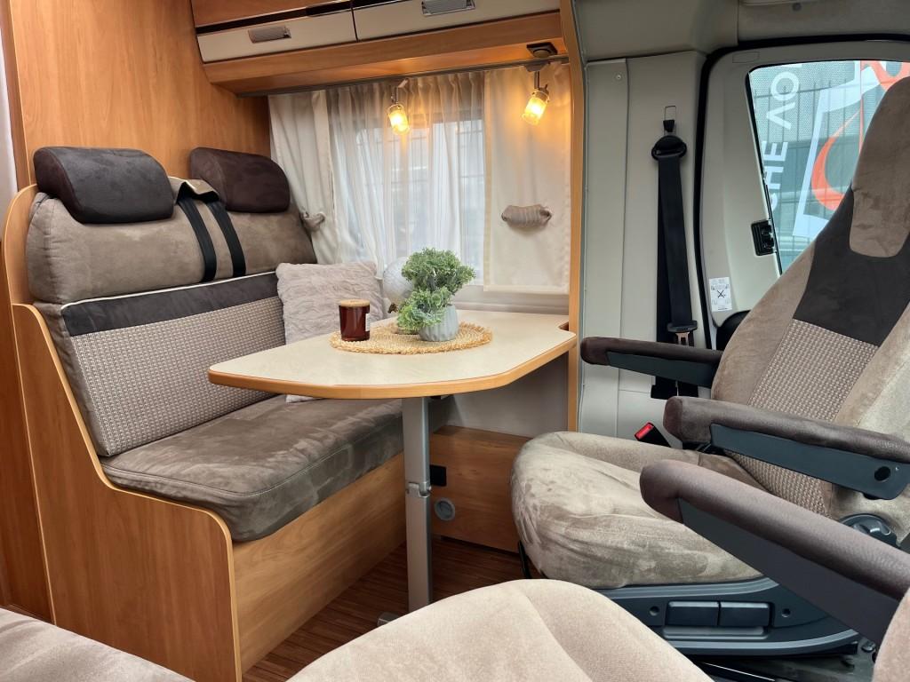 Dethleffs Globebus  Levelsysteem Enkele bedden Airco Cruise, Caravans en Kamperen, Campers, Erwin Hymer Group, Holzstraße 19 D-88339 Bad Waldsee Germany