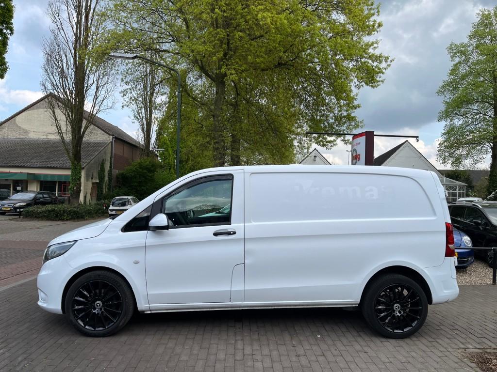 Mercedes-benz VITO 114 CDI AUTOMAAT 3-PERS. / AIRCO / CRUISE, Automaat, 136 pk, 4 cilinders, Wit