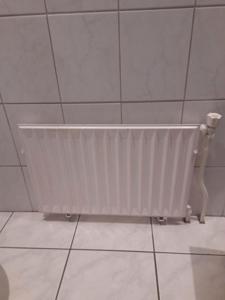 Maatwerk Radiatorombouw | 18mm MDF | Horizontaal-Verticaal 3, 30 tot 80 cm, Hoog rendement (Hr), Overige typen, Nieuw