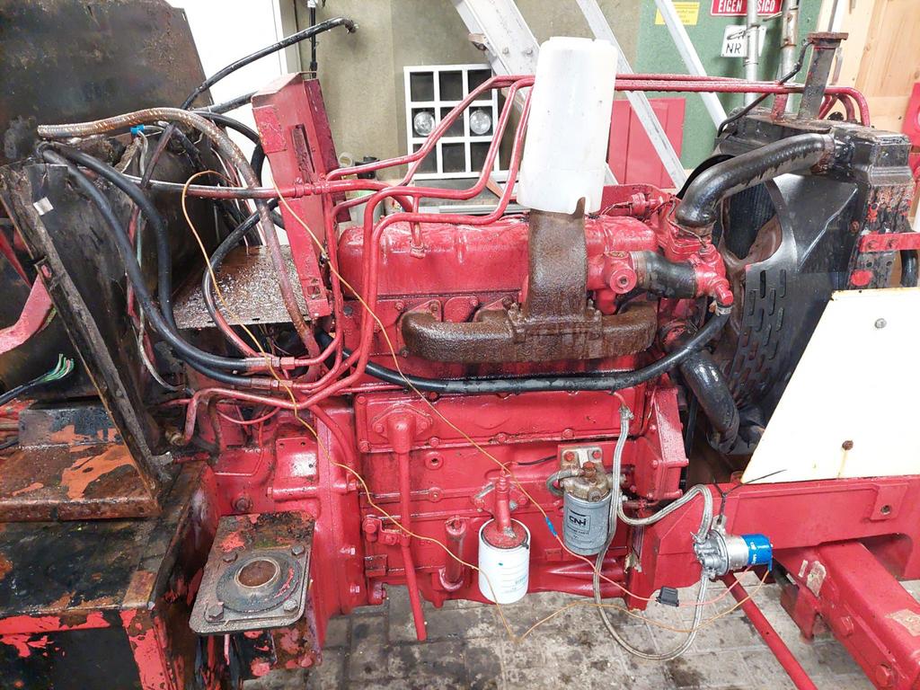 International 684 tractor - 68 pk - Zelf in elkaar sleutelen, Ophalen, Gebruikt, Tot 80 Pk, Overige merken