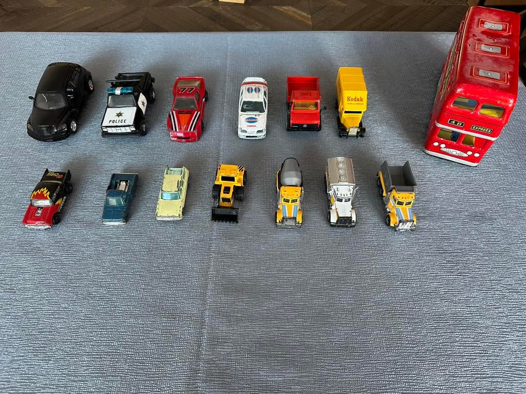 Diverse Modelauto, Ophalen of Verzenden, Zo goed als nieuw, Auto, Overige merken