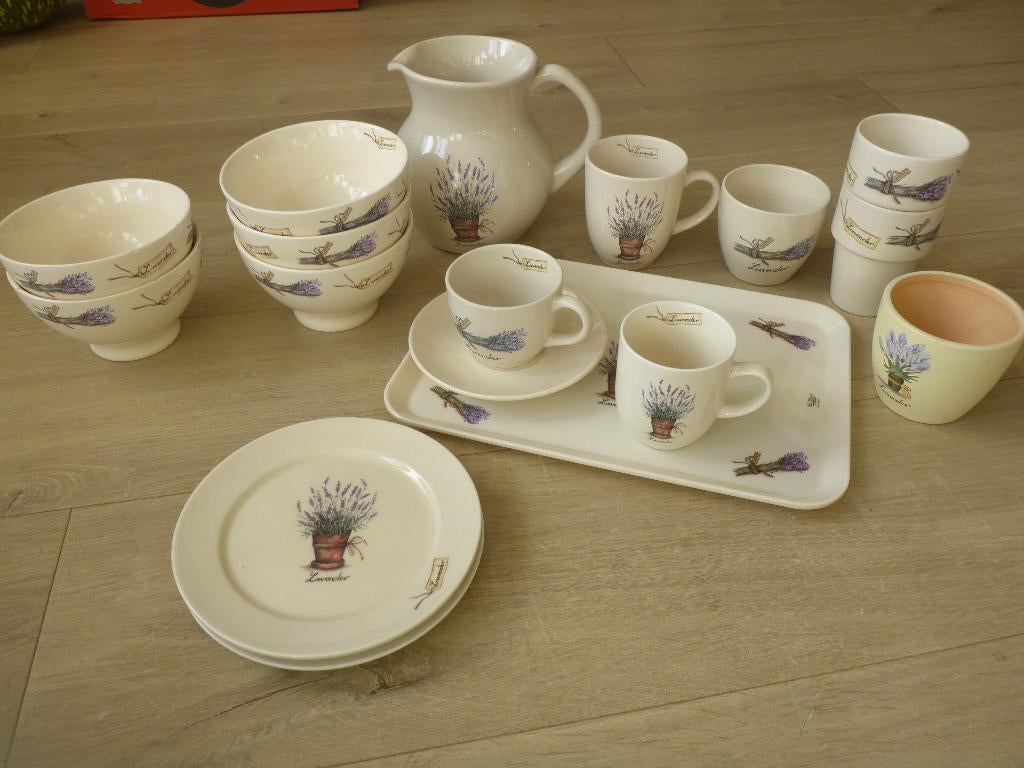 Serviesdelen lavender, jet ter steege., Overige typen, Ophalen of Verzenden, Zo goed als nieuw, Overige stijlen