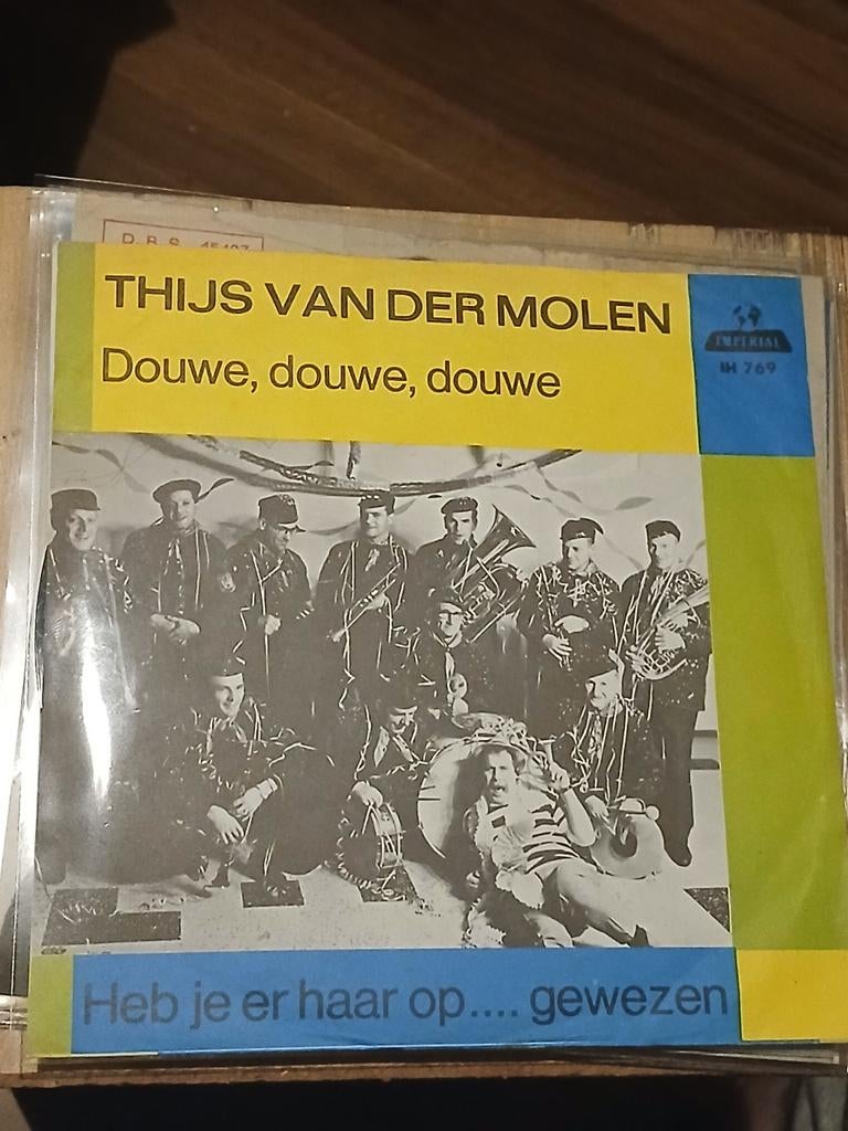 THIJS VAN DER MOLEN douwe douwe douwe, Ophalen of Verzenden, Zo goed als nieuw, Overige formaten, Levenslied of Smartlap