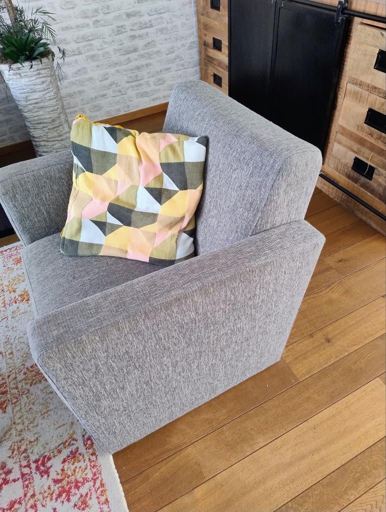 Grijze fauteuil van Pronto in prima staat, Ophalen, 75 tot 100 cm, Zo goed als nieuw, Stof