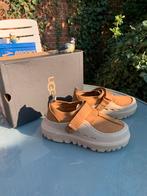 UGG Goldenstar Clog - Maat 42 - Nieuw, Bruin, Instappers, Nieuw, Ophalen of Verzenden