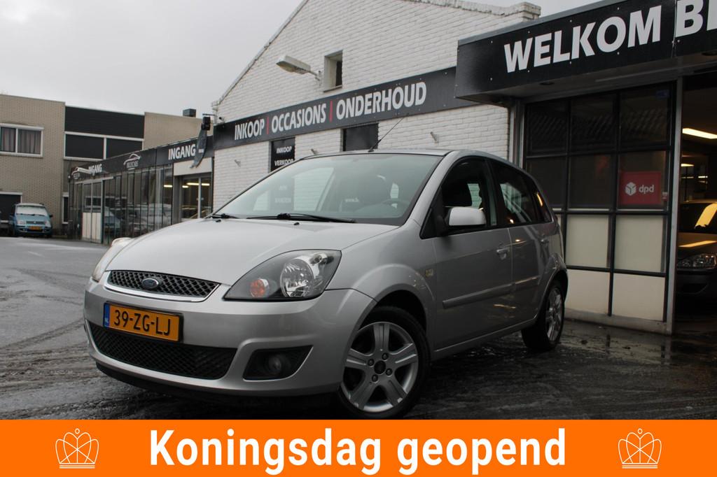 Ford Fiesta 1.3-8V Futura | Airco | Elec Ramen | NAP, Auto's, Ford, 1299 cc, Stof, Zwart, 4 cilinders