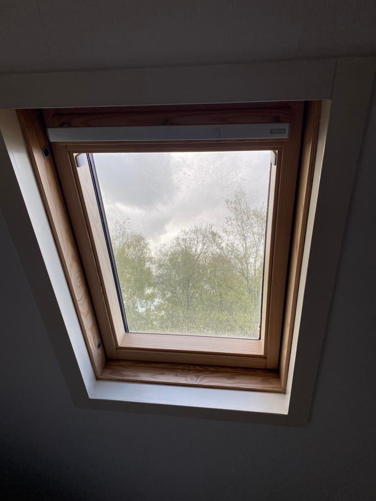 Velux dakraam GGL C02 (55x78 cm), Doe-het-zelf en Verbouw, Ophalen, Minder dan 80 cm, 80 tot 120 cm, Zo goed als nieuw