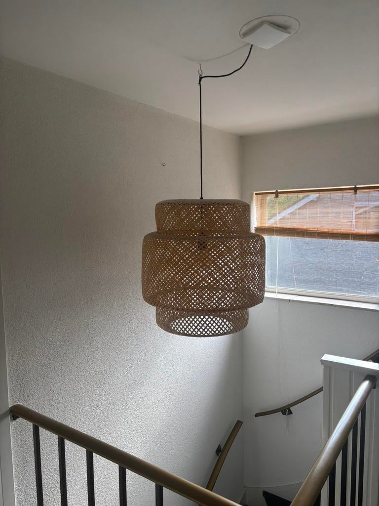 Rotan / bamboe hanglamp van Ikea Sinnerlig, Ophalen, Zo goed als nieuw, Minder dan 50 cm