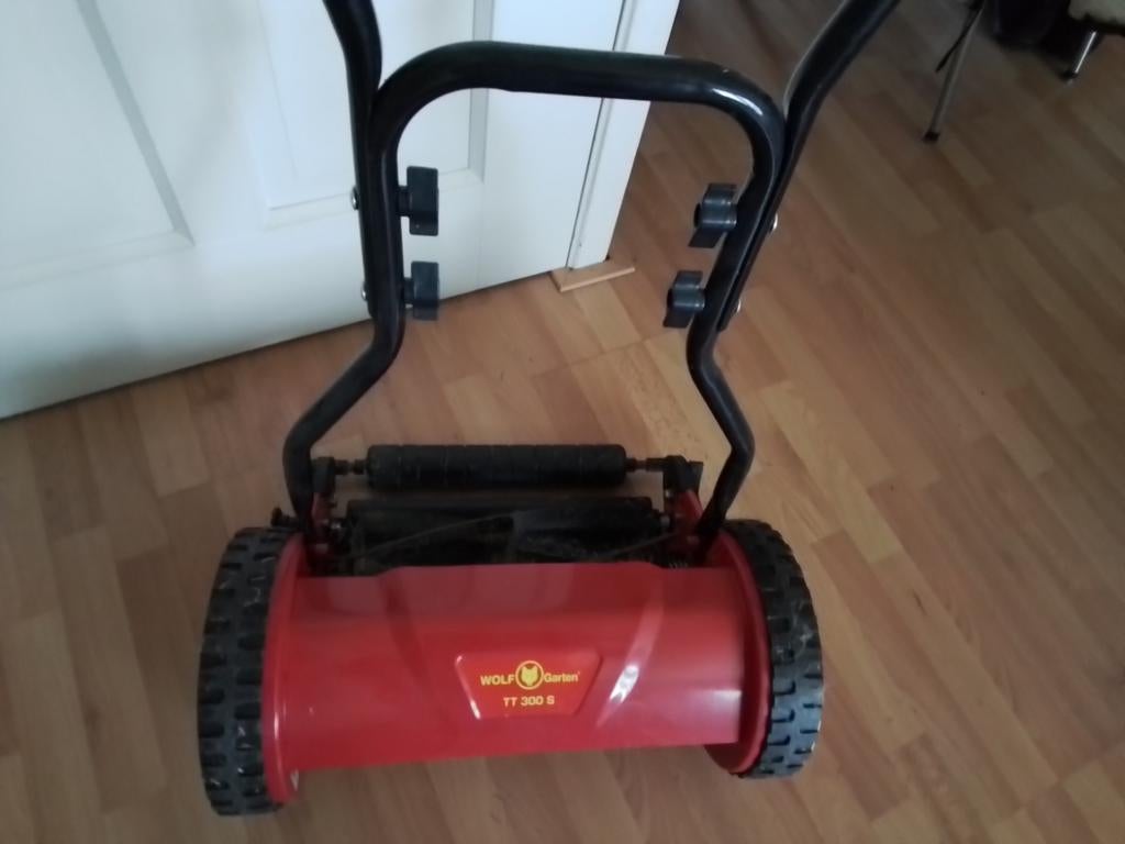 ZGAN Wolf Garden  Gazonmaaier, Handgrasmaaier, Ophalen of Verzenden, Zo goed als nieuw, 50 cm of meer