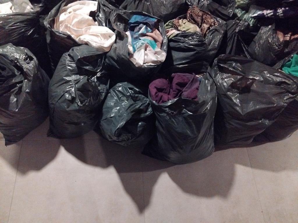 Grote partij kleding en schoenen etc 10 vuilniszakken, Ophalen of Verzenden