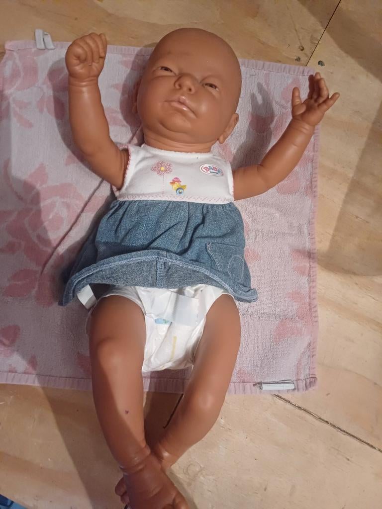 Reborn Baby Pop met Hard Lijfje - Realistisch Speelgoed, Ophalen of Verzenden, Gebruikt, Babypop