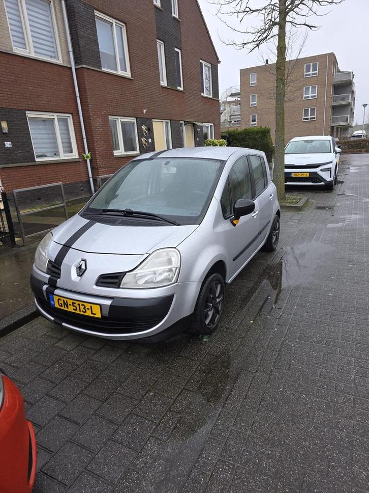 Renault Modus 1.2 16V 2011 Grijs, Auto's, Renault, Particulier, Modus, Benzine, C, MPV, Handgeschakeld, Geïmporteerd, Zilver of Grijs