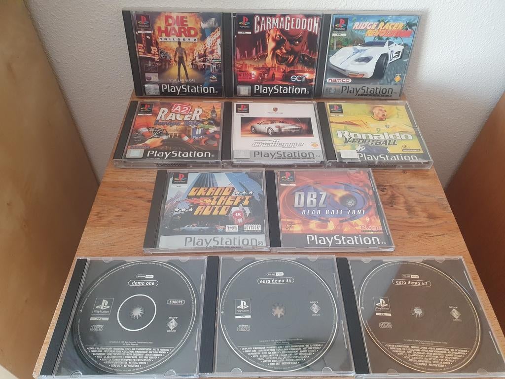 8 x PS1 / Playstation 1 games + 3 demo's, Spelcomputers en Games, Games | Sony PlayStation 1, Gebruikt, 1 speler, Racen en Vliegen