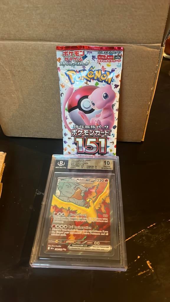 Pokemon graded kaarten en sealed packs (traden mag ook), Ophalen of Verzenden, Zo goed als nieuw, Meerdere kaarten