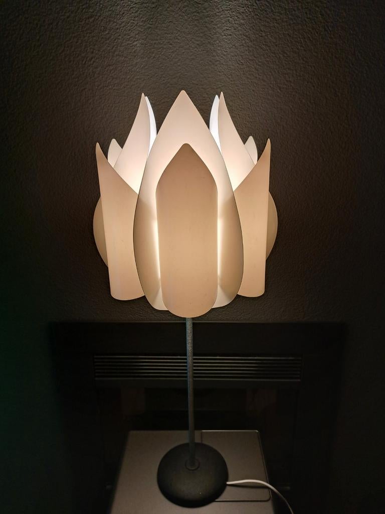 Design Tafellamp Tulp - Sfeervolle Verlichting, Huis en Inrichting, Lampen | Tafellampen, Modern, Design, Organisch, Gebruikt