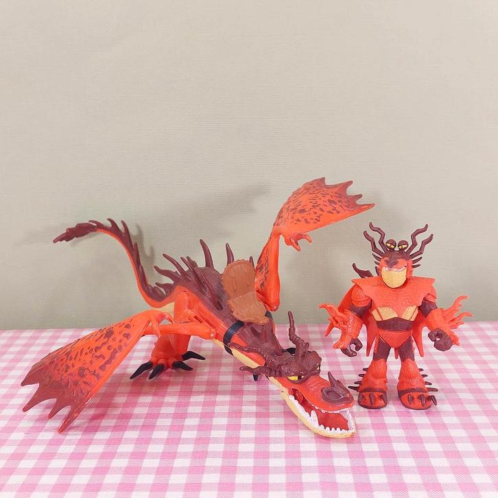 Snotlout & Hookfang How to train your Dragon 2018, Kinderen en Baby's, Speelgoed | Actiefiguren, Zo goed als nieuw, Ophalen of Verzenden