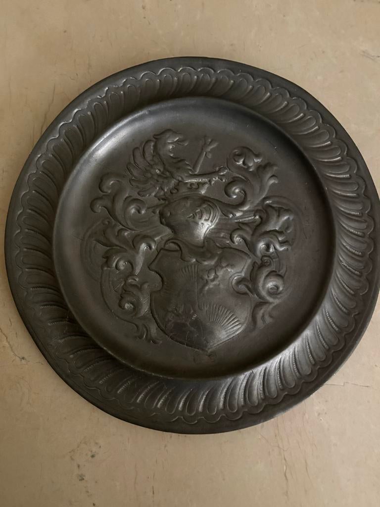 Tinnen bord met wapen, Antiek en Kunst, Antiek | Tin, Ophalen