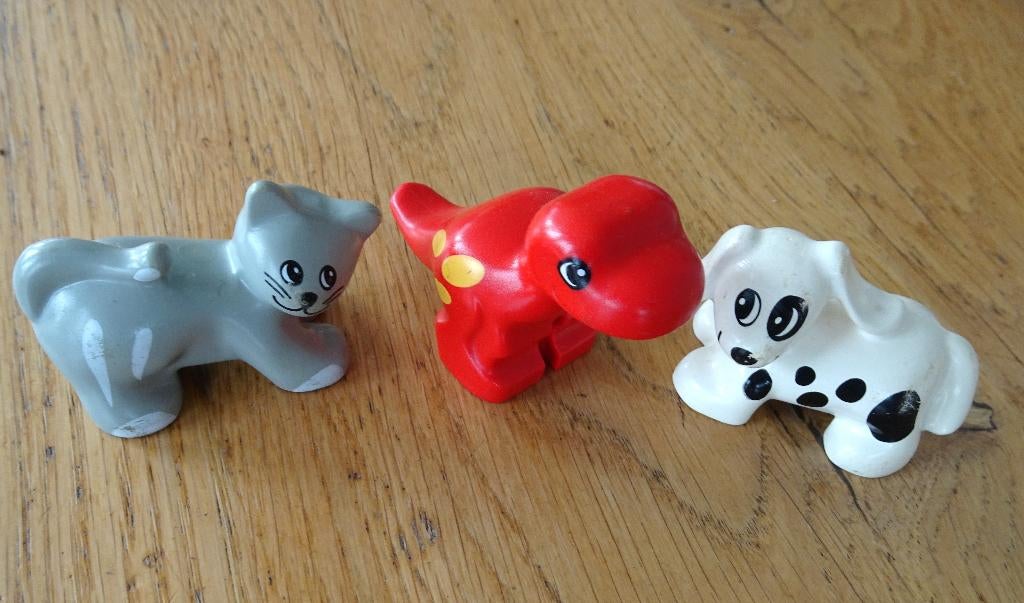 duplo hond / kat / dino 4,50, Kinderen en Baby's, Speelgoed | Duplo en Lego, Ophalen of Verzenden, Zo goed als nieuw, Duplo