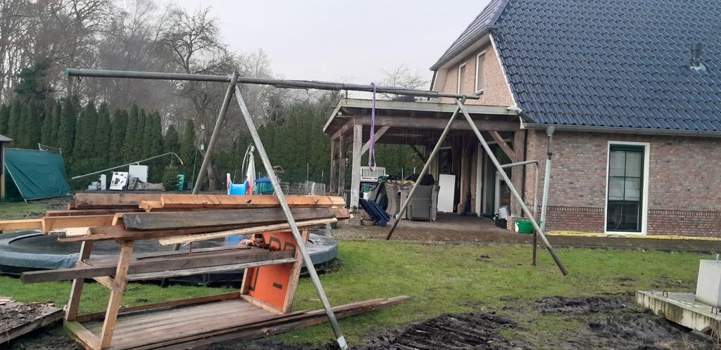 Schommel en duikelrek, Ophalen, Zo goed als nieuw, Schommel