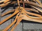 Antieke houten kledinghangers met reklame, Ophalen of Verzenden, Gebruikt, Hout