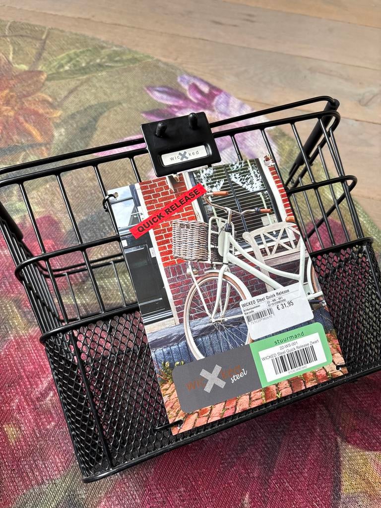 Nieuw! WICKED Stalen Fietsmand met Quick Release - Zwart, Fietsen en Brommers, Fietsaccessoires | Fietsmanden, Ophalen of Verzenden