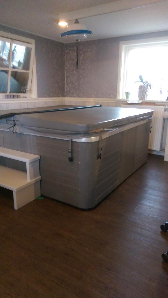 jacuzzi, Tuin en Terras, Bubbelbaden en Hottubs, Gebruikt, Vast, Trap, Ophalen of Verzenden