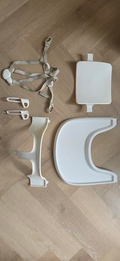 Stokke Tripp Trapp Baby Set en Eetblad (wit), Kinderen en Baby's, Kinderstoelen, Ophalen of Verzenden, Zo goed als nieuw, Meegroeistoel