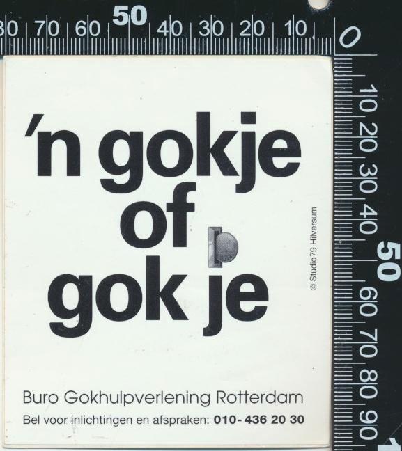 Sticker: Buro Gokhulpverlening Rotterdam - Een gokje, Verzamelen, Stickers, Zo goed als nieuw, Bedrijf of Vereniging, Ophalen of Verzenden