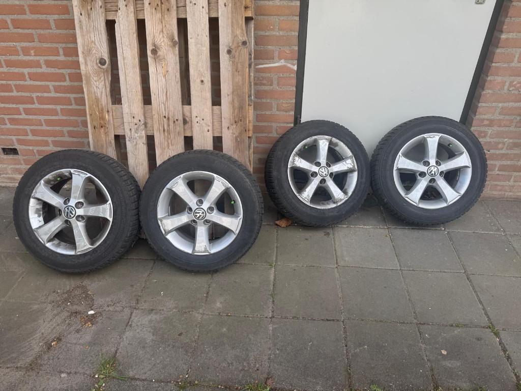 lichtmetalen velg vw (601 071 494), Auto diversen, Ophalen, Gebruikt
