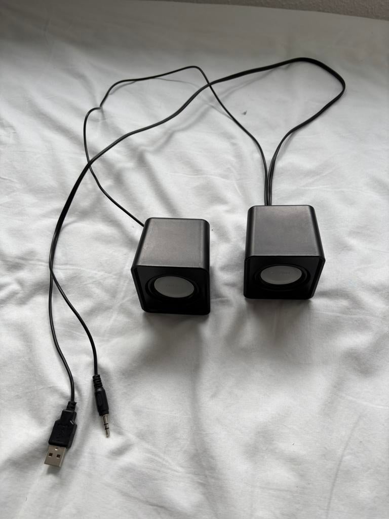 Trust 19830-02 USB PC Speakers  Stereoset met Volumeregeling, Ophalen of Verzenden, Gebruikt