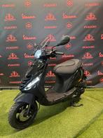 Piaggio Zip 2017 Snor/Brom! SP Black on Black / Garantie!, Zip, Ophalen of Verzenden, Benzine