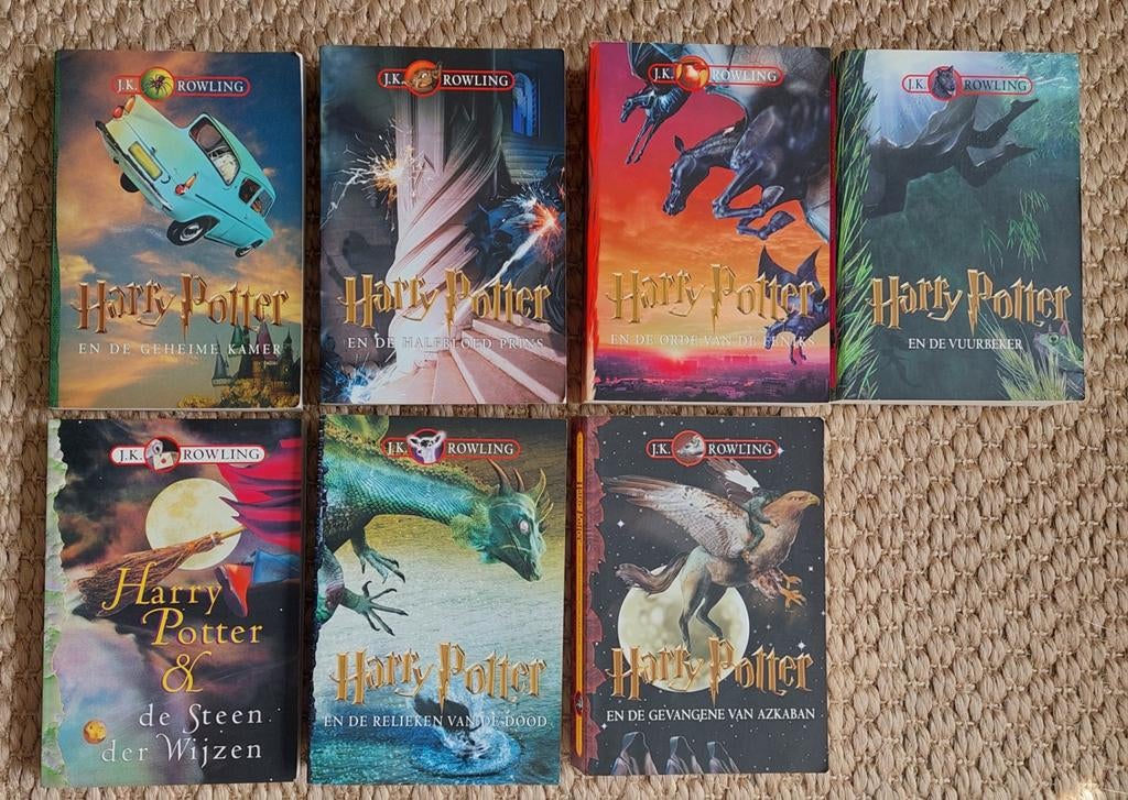 Harry potter complete serie, Boeken, Ophalen of Verzenden, Zo goed als nieuw, J.K. Rowling