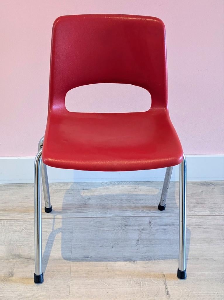 Rode Marko kinderstoel, Huis en Inrichting, Stoelen, Ophalen, Gebruikt, Modern, functioneel, Eén