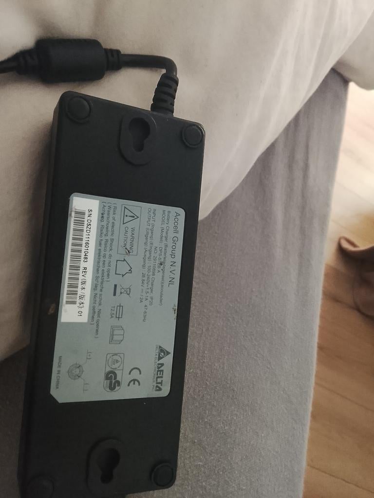 Lader ebike Sparta / Batavus / Koga 4 pins  29V, Ophalen of Verzenden, Gebruikt