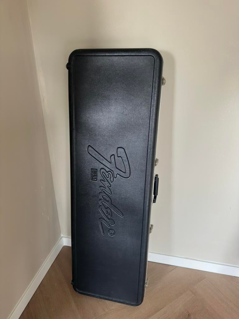 Fender USA bass case (molded) - Jaren 90, Muziek en Instrumenten, Behuizingen en Koffers, Gebruikt, Elektrische basgitaar, Ophalen