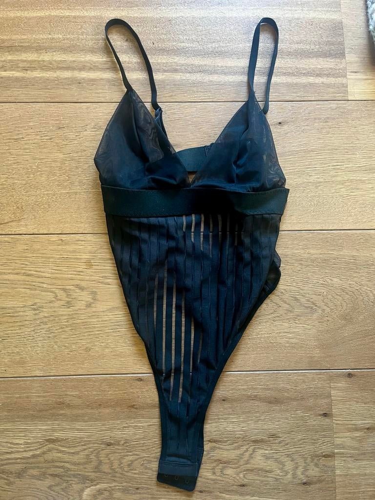 Zwarte body 2x maat 34, Kleding | Dames, Ondergoed en Lingerie, Ophalen of Verzenden, Zwart, Body of Korset