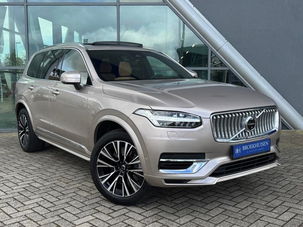 Volvo XC90 2.0 T8 Recharge AWD Ultimate Bright 455pk Luchtve, Gebruikt, 1969 cc, 7 stoelen, Beige