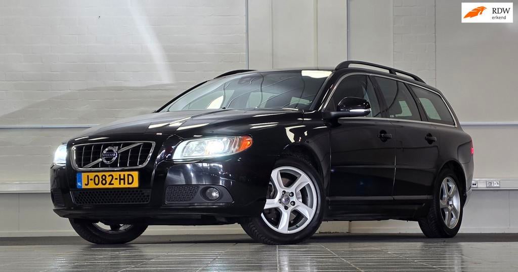Volvo V70 2.0 T5 Automaat LPG G3 Trekhaak 100% dealer onderh, Auto's, Euro 5, Zwart, Leder en Stof, Zwart