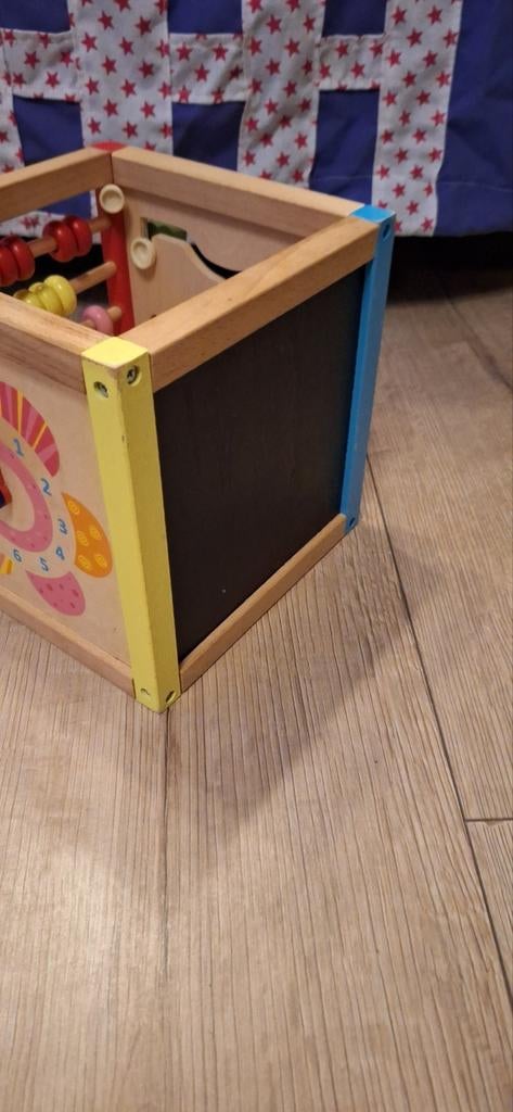 Houten activiteitenkubus met diverse speelelementen, Ophalen