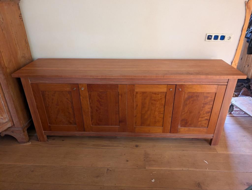 Kersenhouten buffetkast - 225x83x54 cm, Huis en Inrichting, Kasten | Buffetkasten, Ophalen of Verzenden