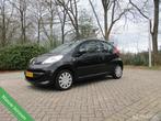 Peugeot 107 1.0-12V XS apk tot 10-2026 airco, Voorwielaandrijving, Gebruikt, 4 stoelen, Leder