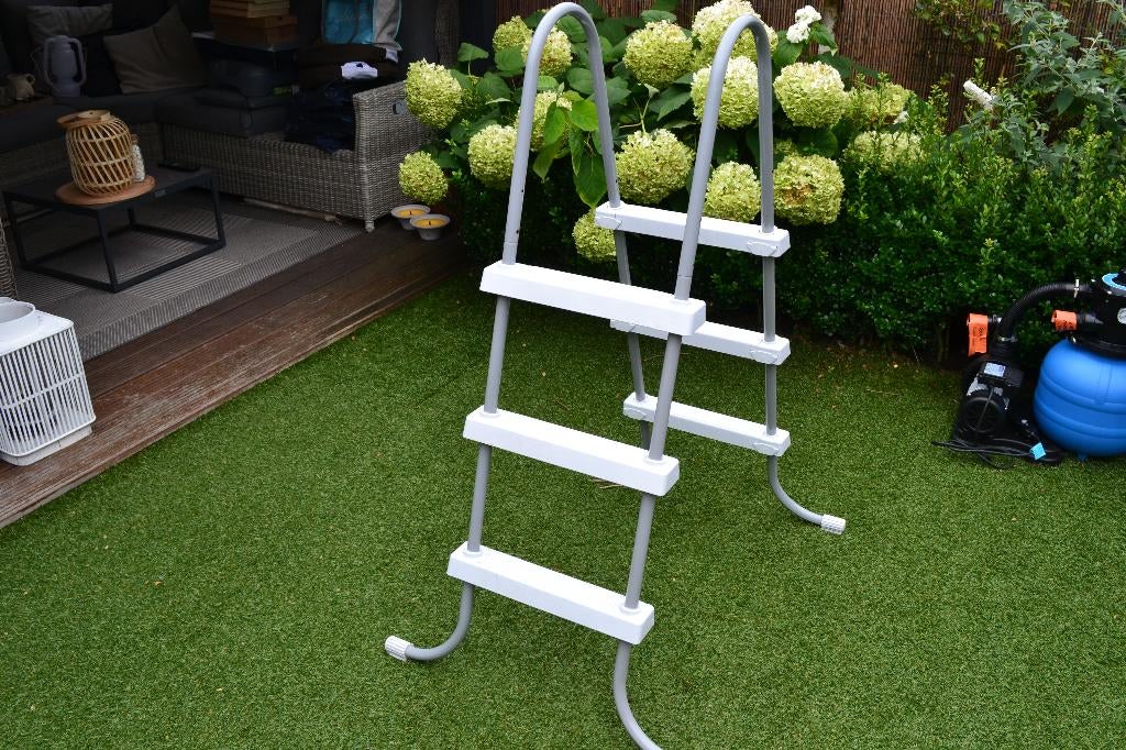 zwembadtrap, Tuin en Terras, Zwembad-toebehoren, Ophalen of Verzenden, Zo goed als nieuw, Ladder