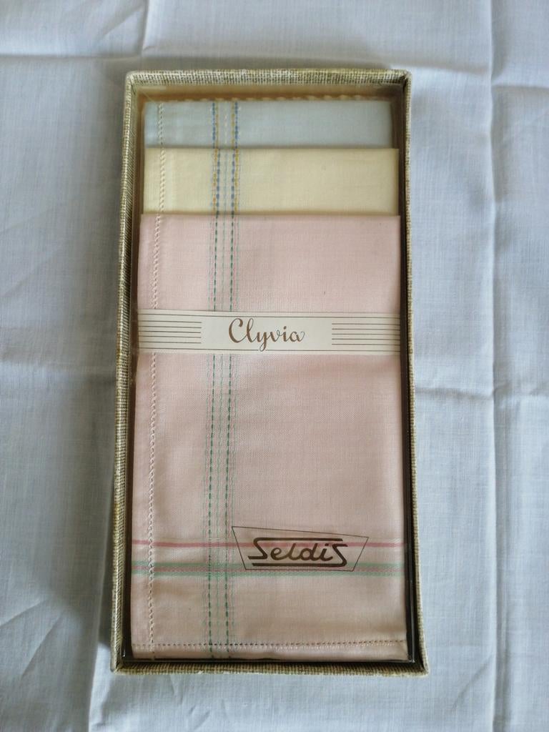 Vintage Clyvia zakdoeken in doosje, Ophalen of Verzenden